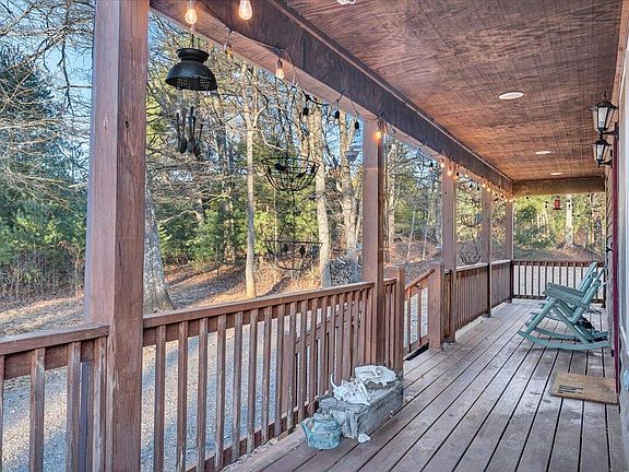 4th image of 192 Meadows Farm Rd NW