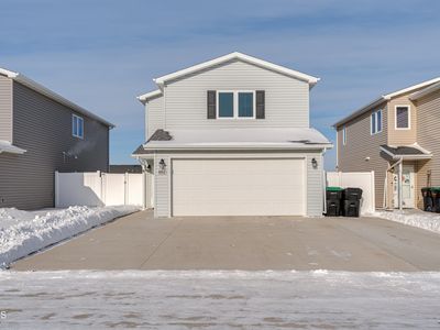 6912 Majestic Loop, Bismarck, ND, 58504