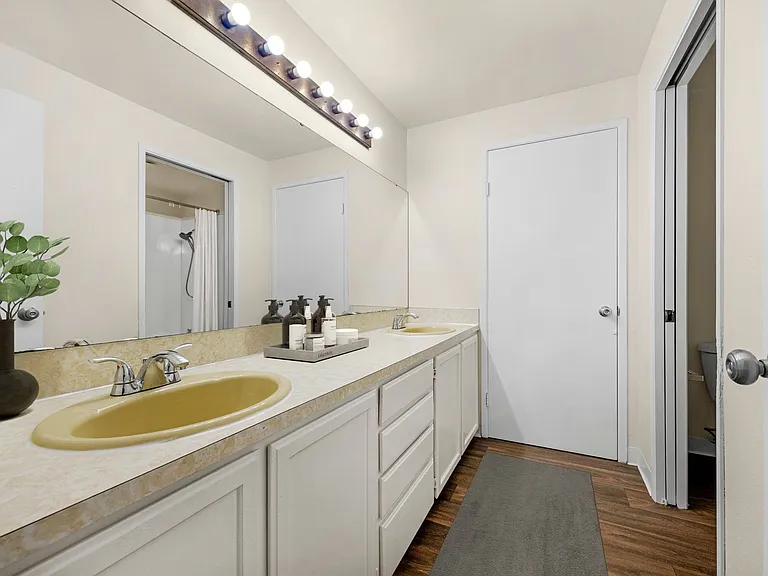 11323 Rainier Ave S — Photo 10