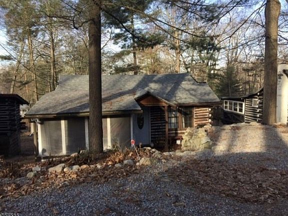 5th image of 25 Cedar Ln
