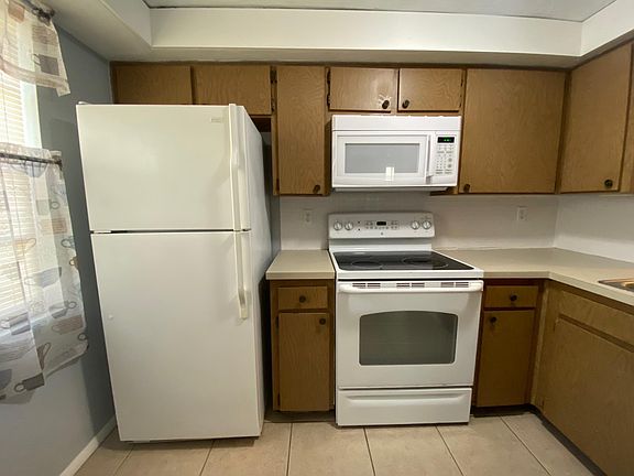 5th image of 3341 Maitland Dr #6