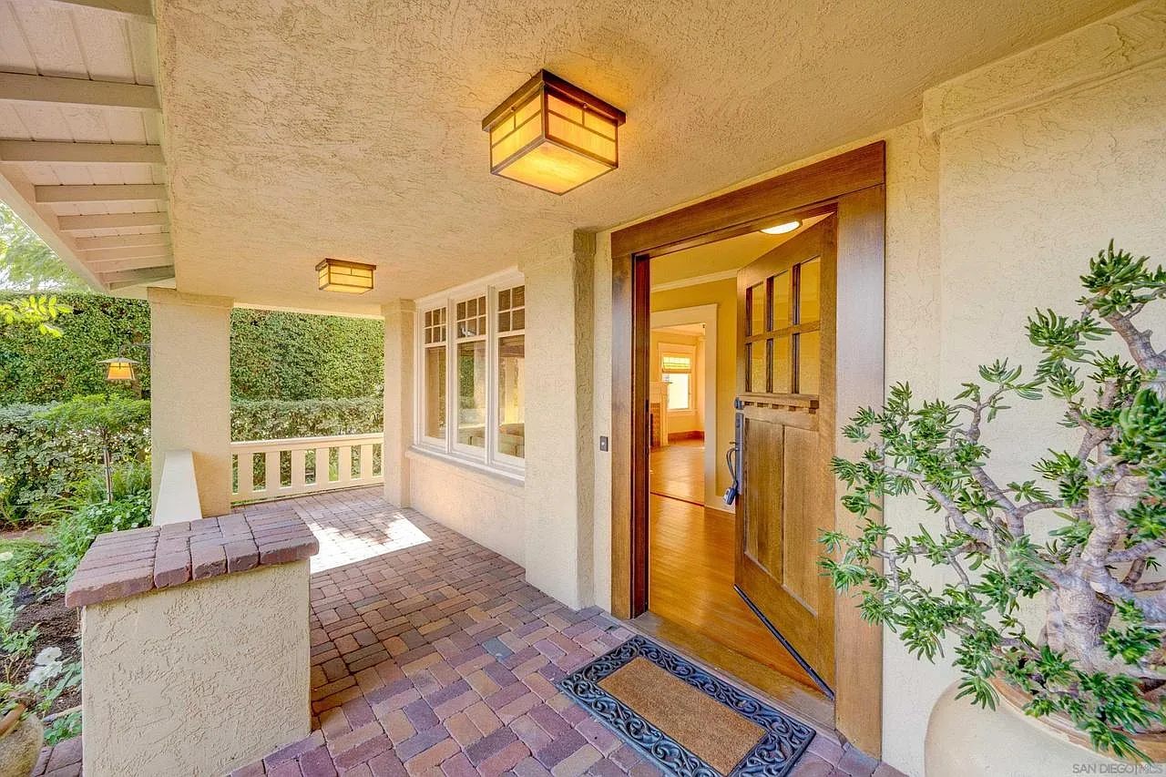 3 bed, 2989 sqft, $8,650 — Photo 3