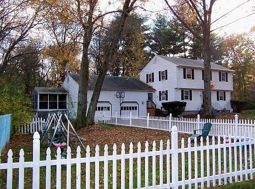 side view with fence in play area