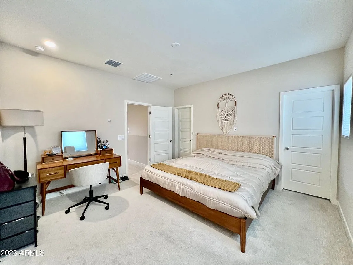 2145 W Harmont Dr — Photo 2