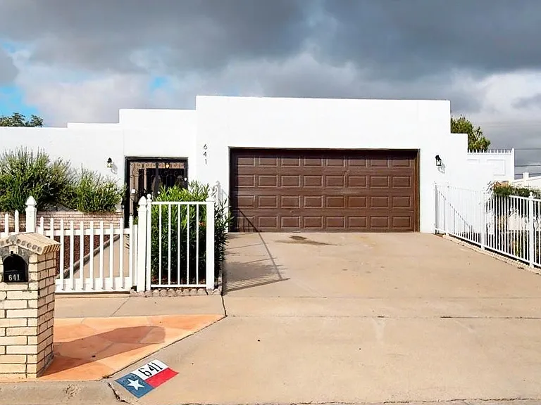 641 La Chapa Ave — Photo 1