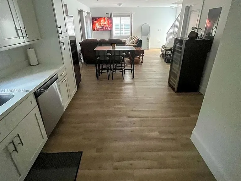 104 Poinciana Dr — Photo 10