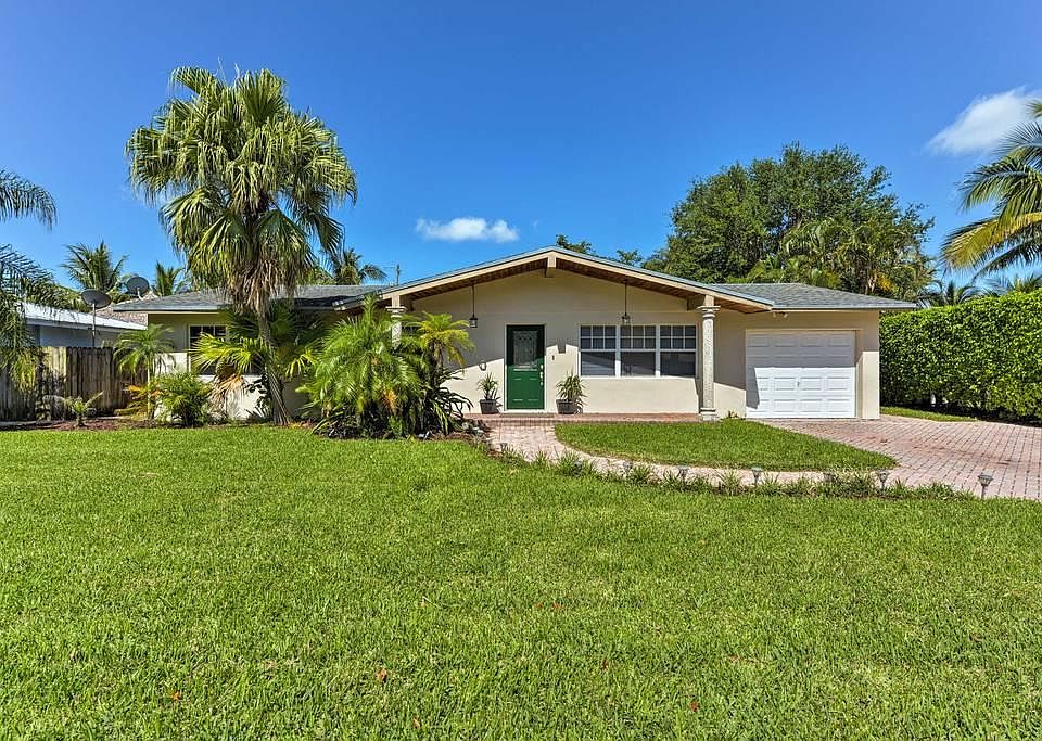 1st image of 8 Polo Cir