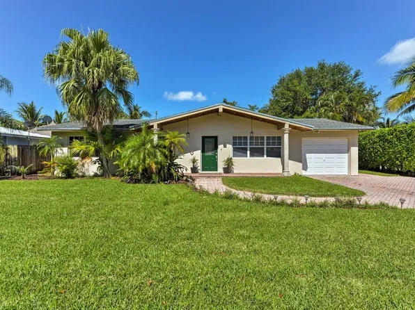 8 Polo Cir, Boca Raton, FL 33431