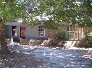 711 Longstreet Dr, Hattiesburg, MS 39401