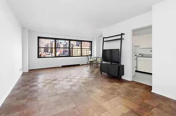2nd image of 180 W End Ave APT 9R