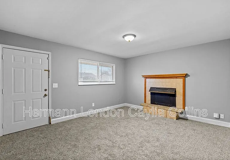 2265 Grants Pkwy — Photo 4