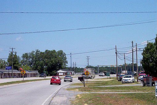 4th image of 1735 Us Highway 17