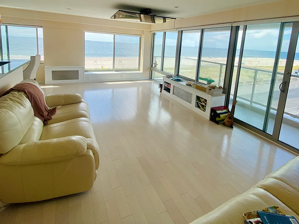 170 W Broadway #4E