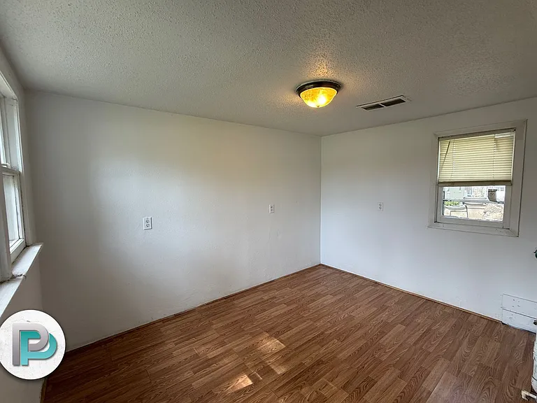 5288 Shore Dr — Photo 13