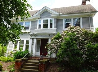 2253 Chatfield Dr, Cleveland Heights, OH