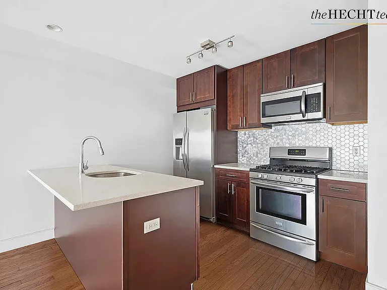 1256 Ocean Ave #8A — Photo 1