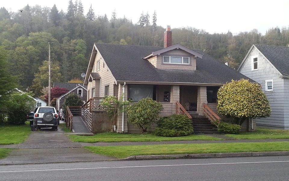 1st image of 2421 Sumner Ave
