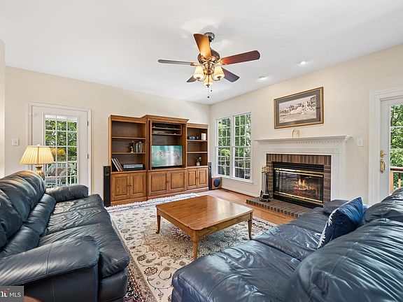5th image of 713 Lythe Hill Ct