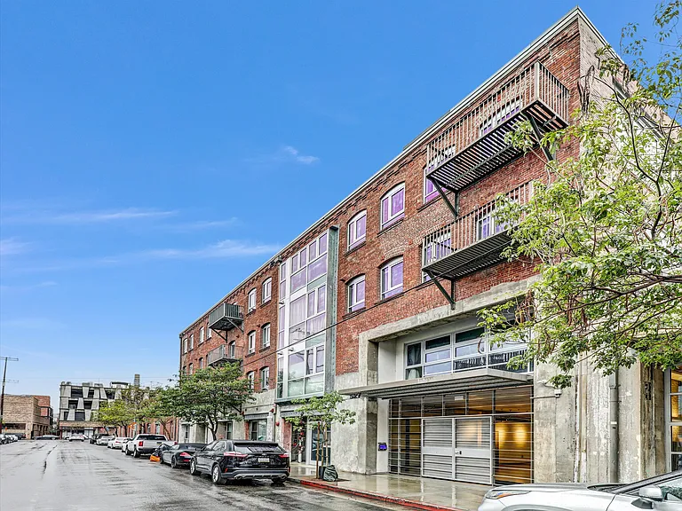 527 Molino St #110 — Photo 37