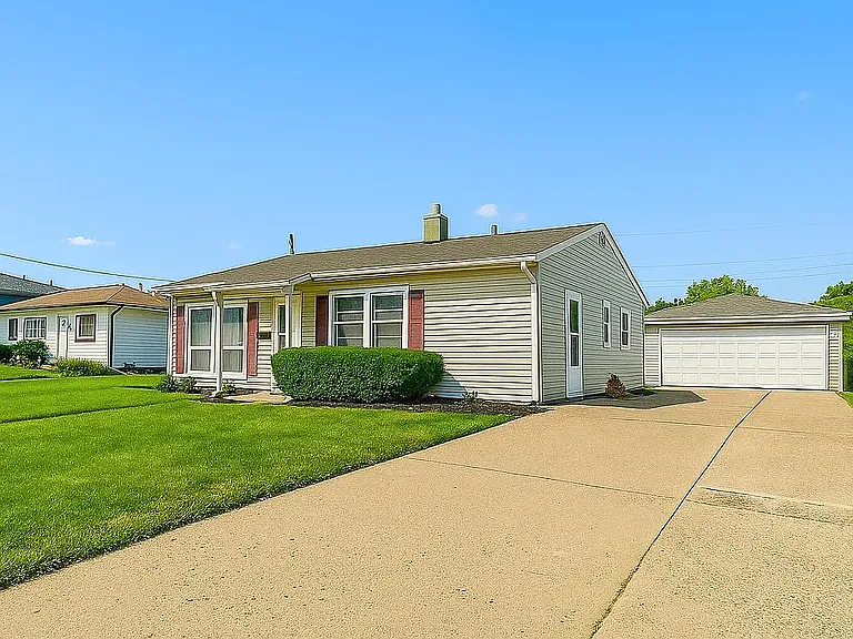 3844 Robinhood Ln — Photo 2