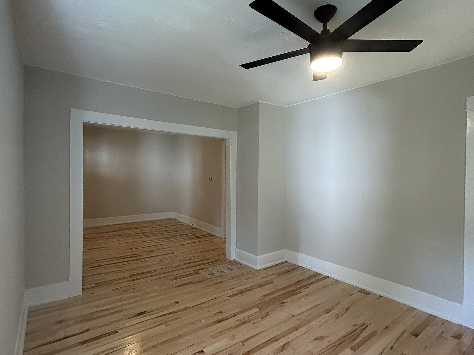 Newly Renovated 4 BR ! Section 8 Welcome ! — Photo 4