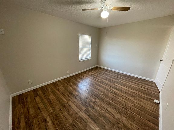 5th image of 2130 Beaumont St