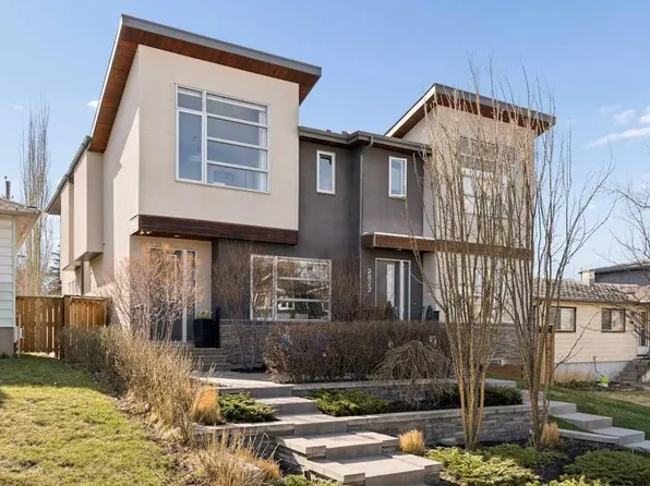 2825 E 35th St SW, Calgary, AB T3E 2Y4