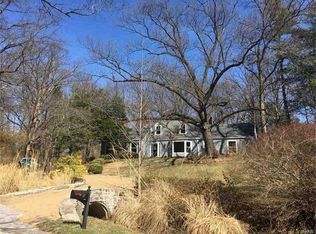 8 Fielding Rd, Saint Louis, MO 63124