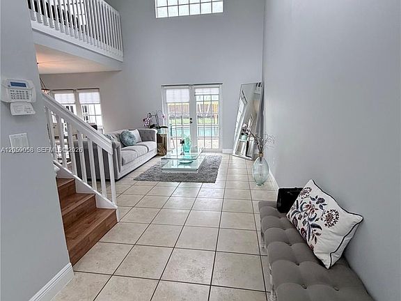 3rd image of 15253 SW 138th Ter