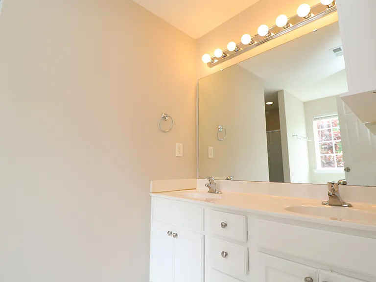 110 Fanwood Ct — Photo 29