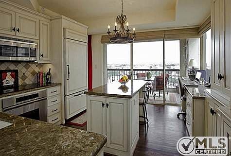 3rd image of 3831 Turtle Creek Blvd APT 12E