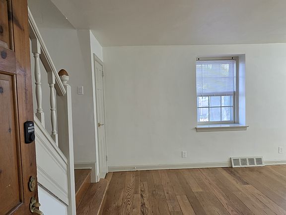 3rd image of 2911 Wood Pipe Ln APT C