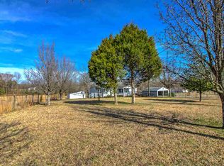 525 Perkins Wood Rd, Hartselle, AL 35640