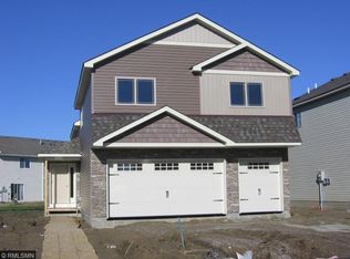 9153 Golden Pond Ln, Monticello, MN 55362