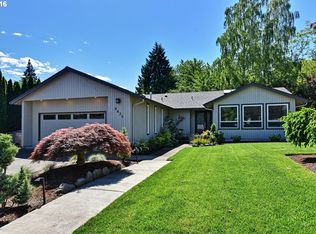 8630 SW Greensward Ln, Tigard, OR 97224
