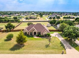 5830 Shiloh Forest Dr, Midlothian, TX 76065