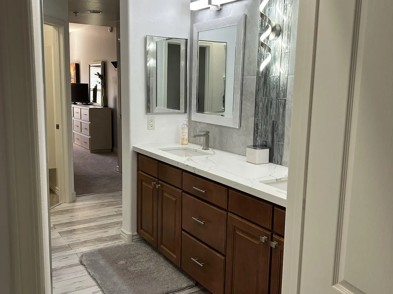 3 bed, 1697 sqft, $3,200 — Photo 4