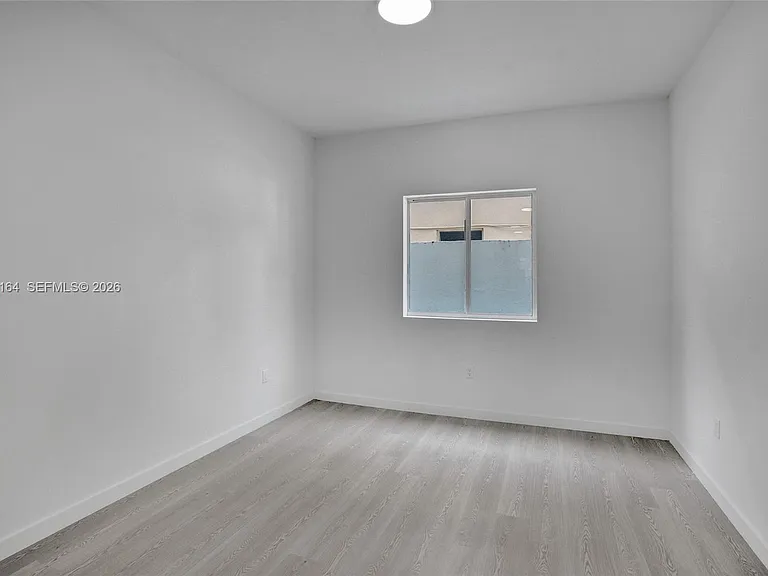 1567 NW 1st St #5 — Photo 14