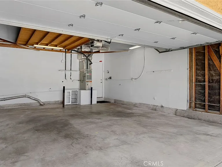 16495 Canelones Dr — Photo 35