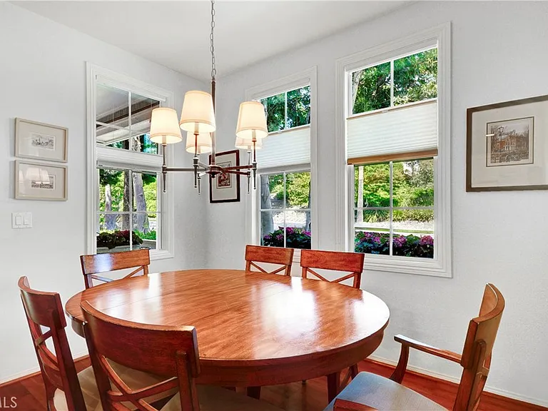 183 Sklar St — Photo 7