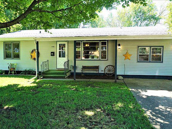 2nd image of 1106 Roselawn Dr