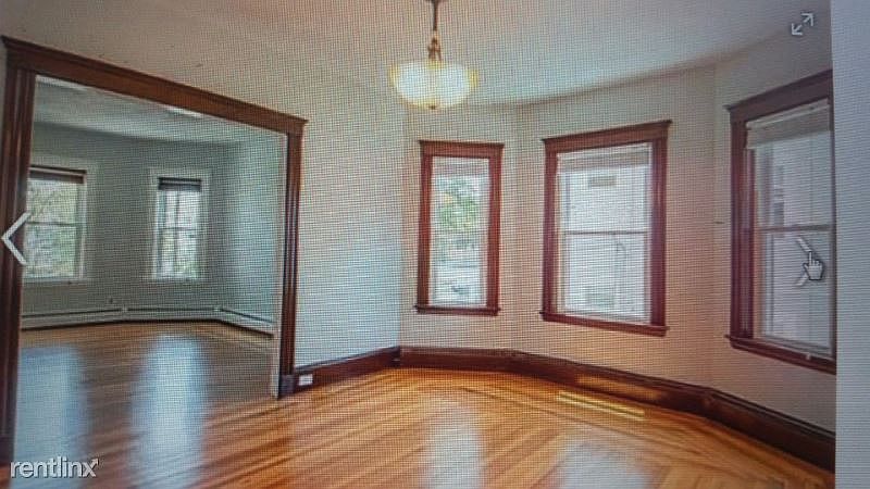 2nd image of 114 Hillside Rd #2