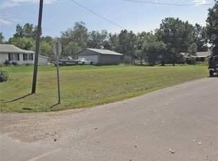 504 E Jefferson St, Tecumseh, OK 74873