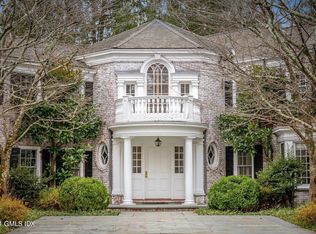 6 Khakum Dr, Greenwich, CT 06831