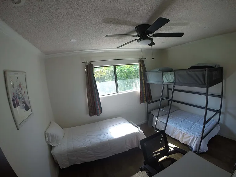6002 Hazelbrook Ave #3 — Photo 3