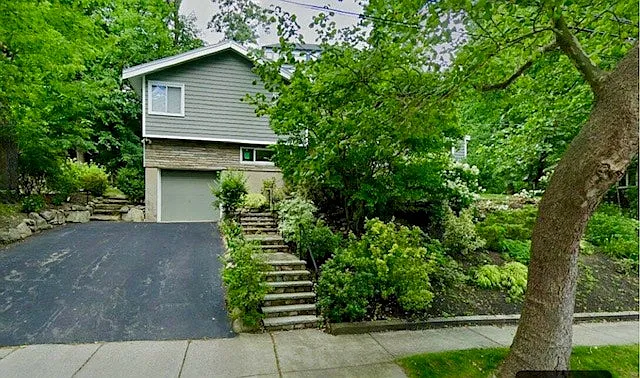 109 Wallis Rd — Photo 4
