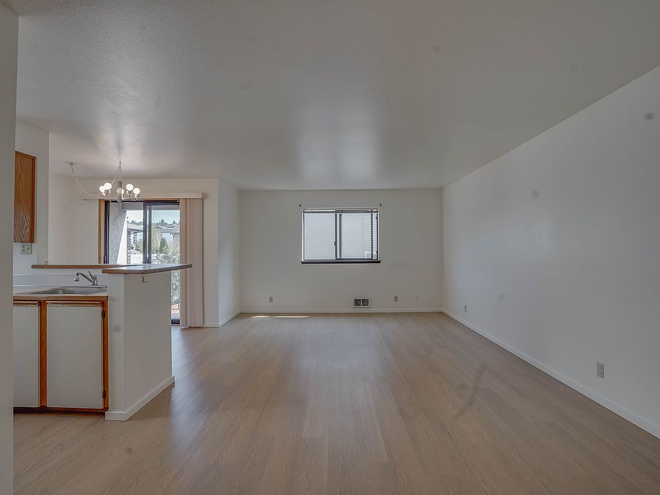 1st image of 1116 NW Market St APT 204