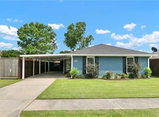 3309 Oak Dr, Violet, LA 70092