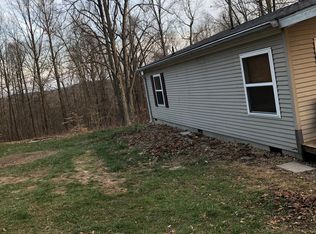 2698 E Pottawatomie Rd, Bloomfield, IN 47424