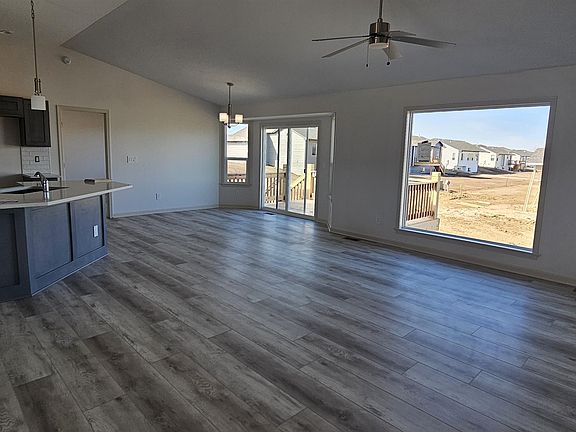 2nd image of 11820 E Mount Vernon Rd